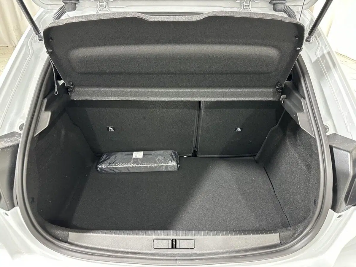 Peugeot 208 nuova a Sondrio (15)
