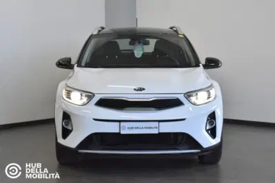 Kia Stonic 1.4 MPI 100 CV Style del 2017 usata a Foligno