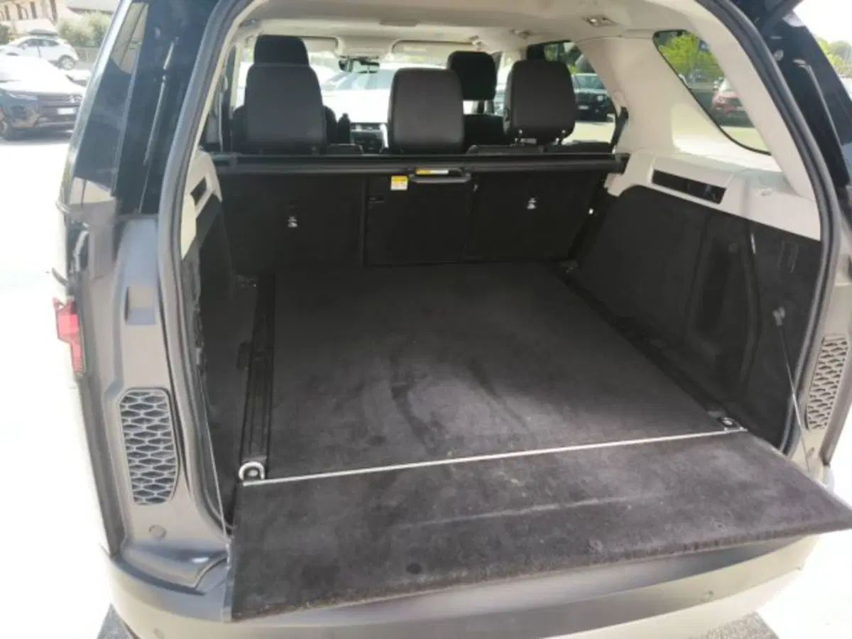 Land Rover Discovery usata a Livorno (12)