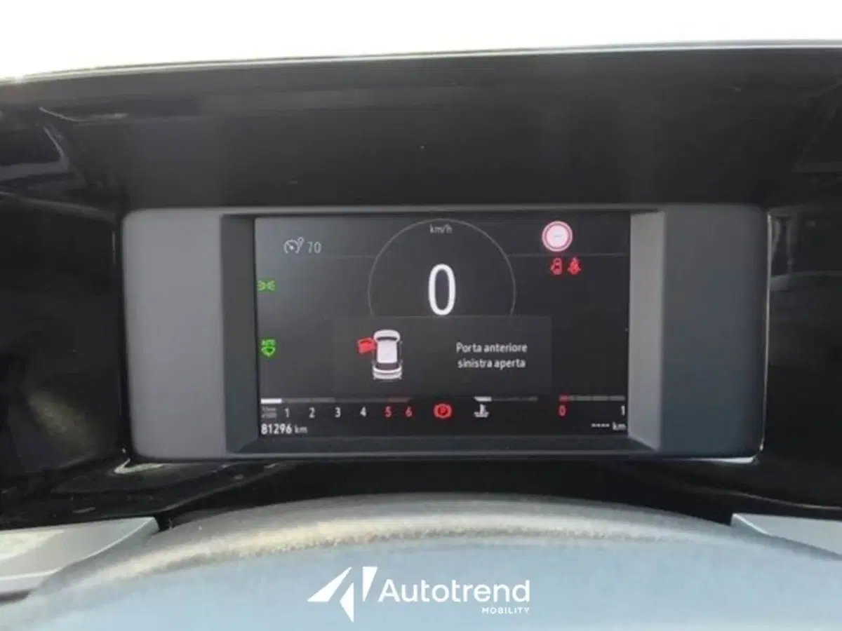 Opel Mokka usata a Lecce (9)