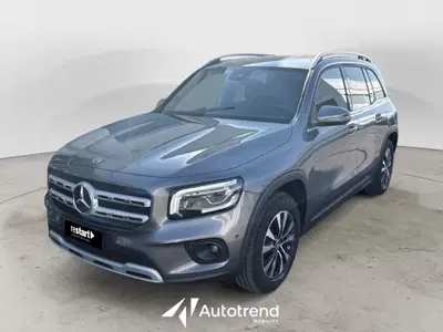 Mercedes-Benz GLB 180 d Business Extra auto 7p.ti del 2023 usata a Bari