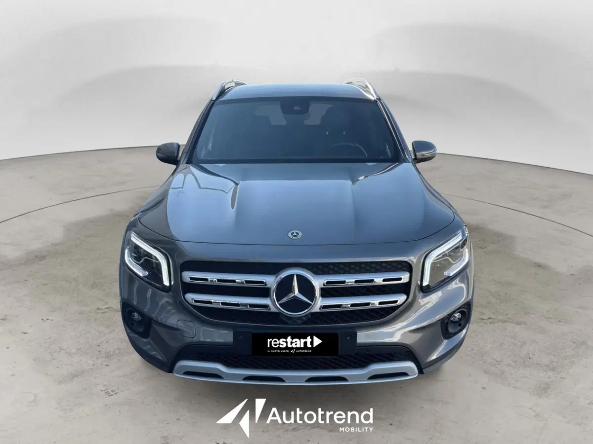 Mercedes-Benz GLB usata a Bari (3)