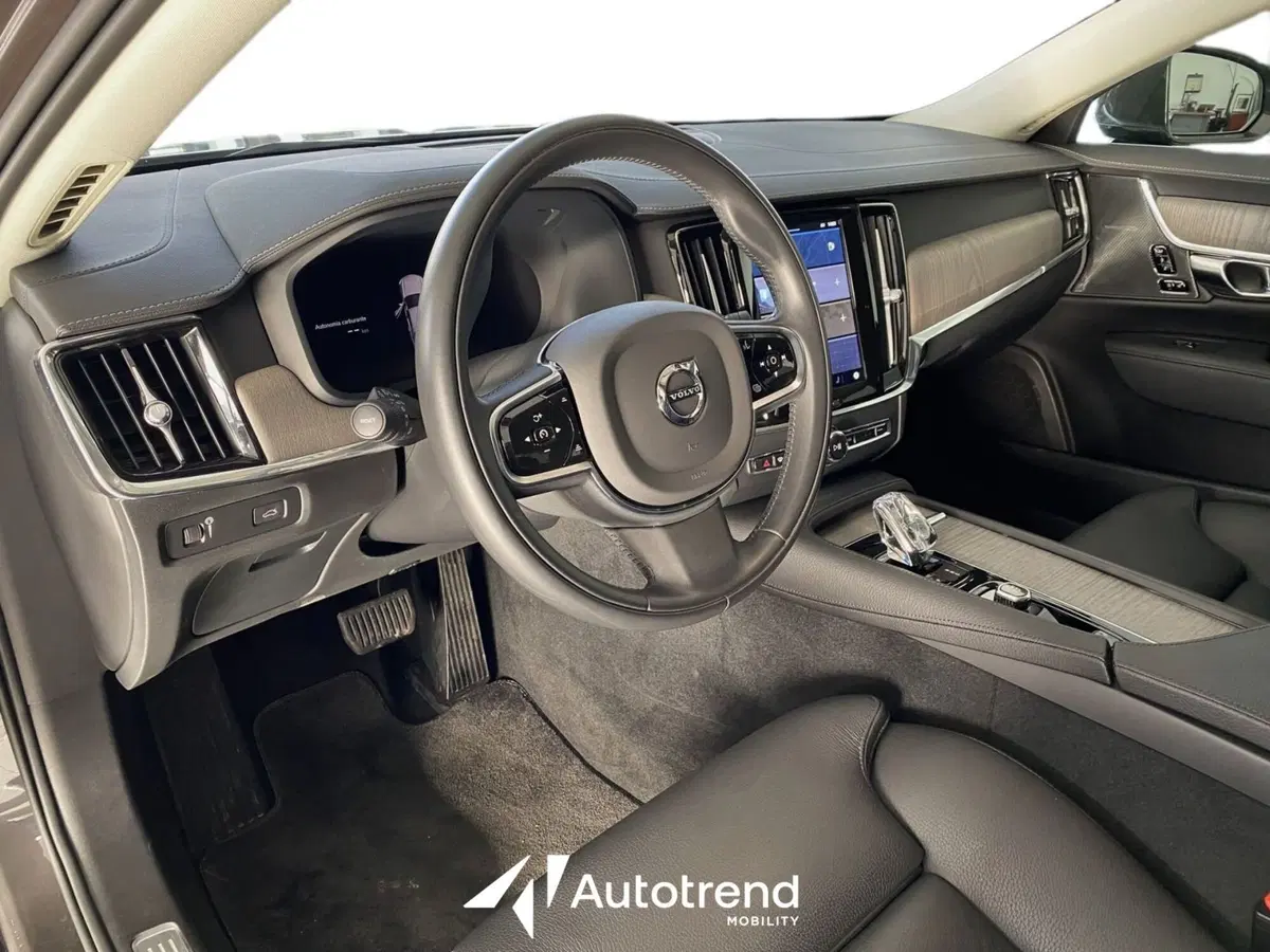 Volvo S90 usata a Bari (7)