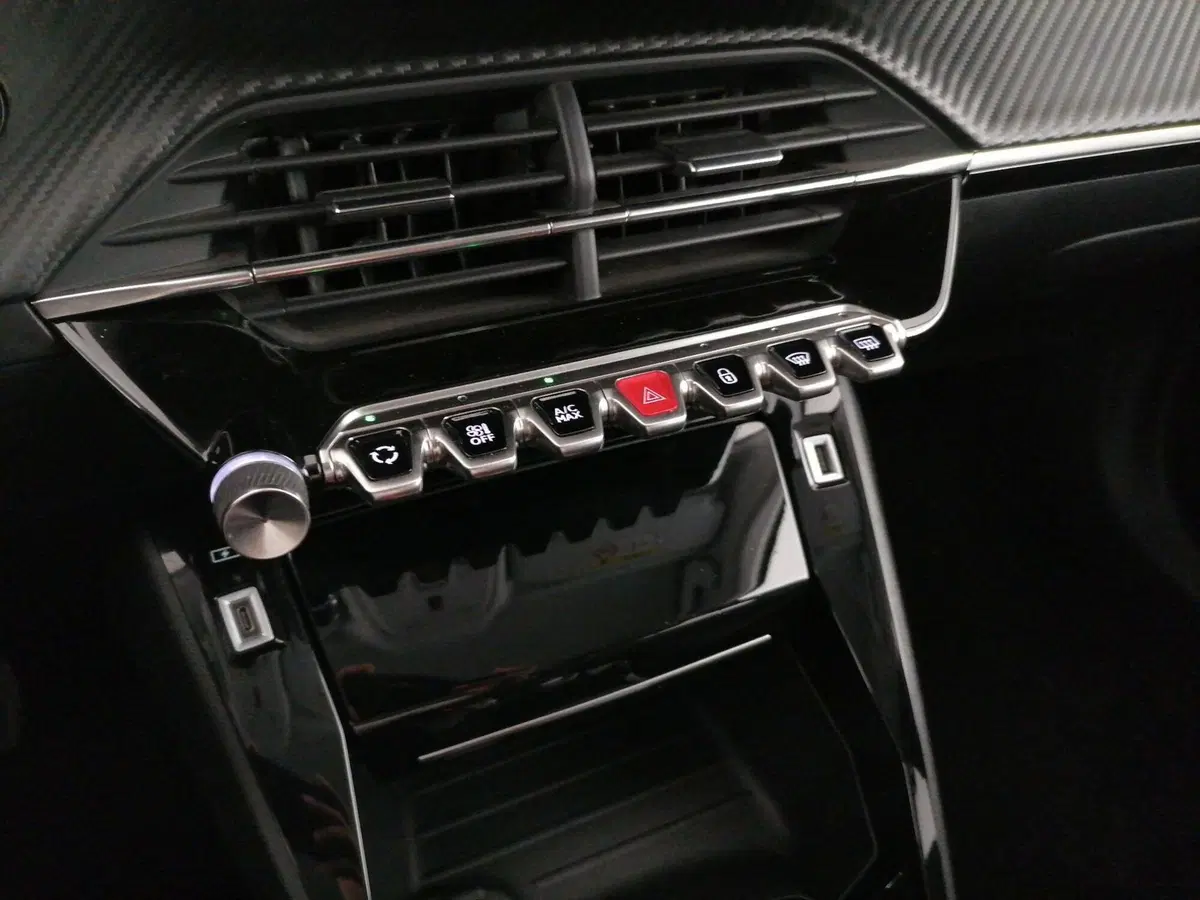 Peugeot 2008 usata a Roma (17)