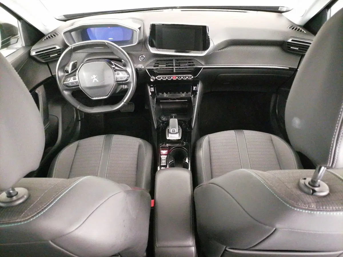 Peugeot 2008 usata a Roma (9)