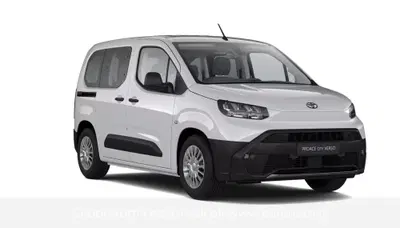 Toyota Proace City Verso City Verso 1.2P 110cv S&amp;S L1 D Lounge nuova a Brescia