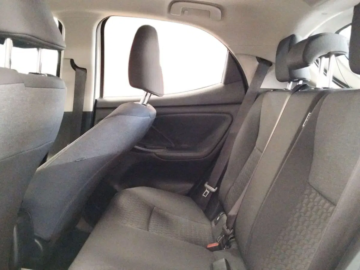 Toyota Yaris usata a Roma (11)