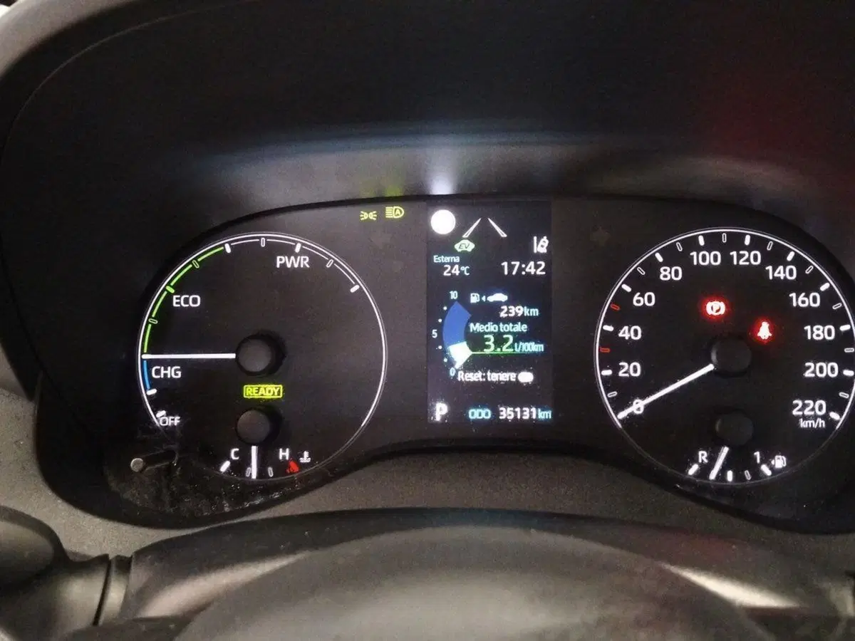 Toyota Yaris usata a Roma (9)