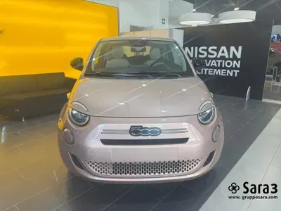 Fiat 500 1.0 hybrid Icon nuova a Benevento