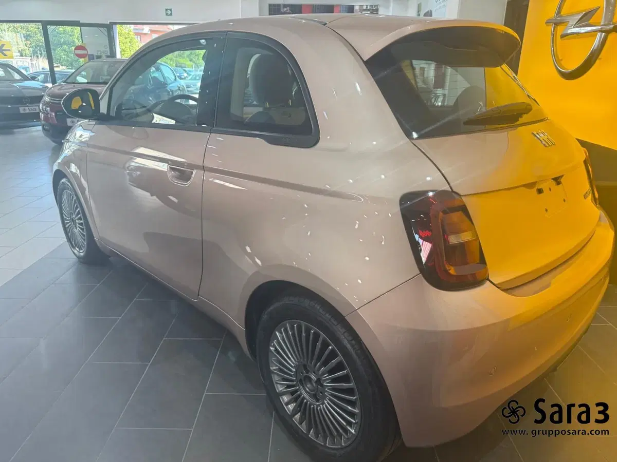 Fiat 500 nuova a Benevento (4)