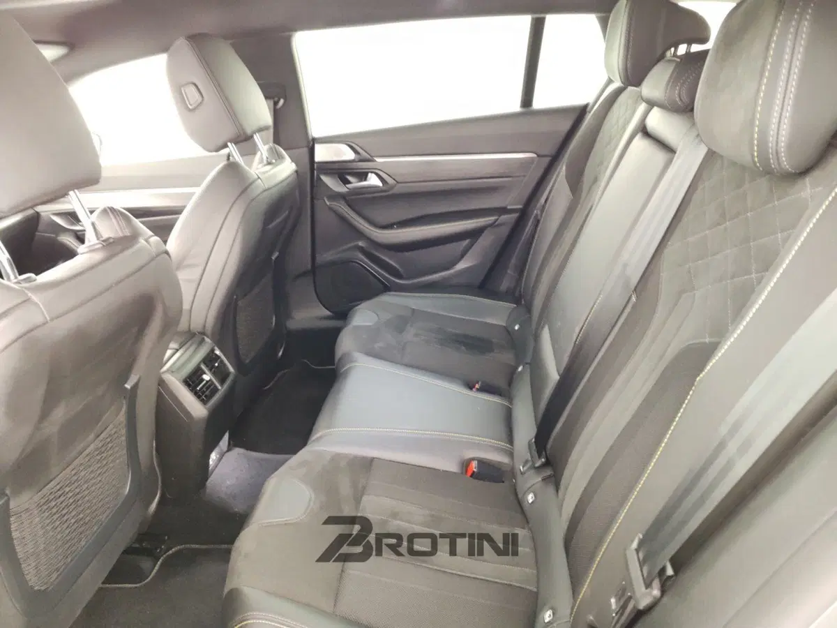 Peugeot 508 SW usata a Massa-Carrara (11)
