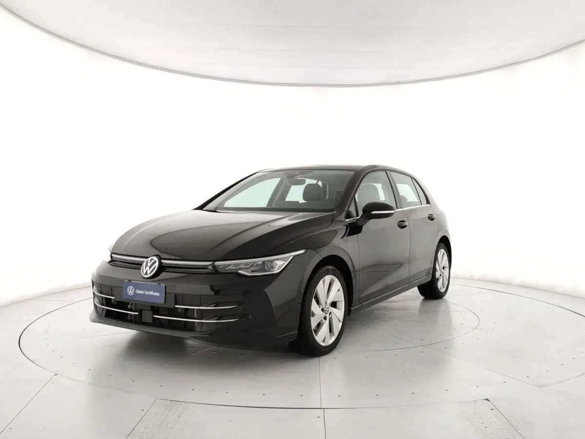 Volkswagen Golf usata a Caserta