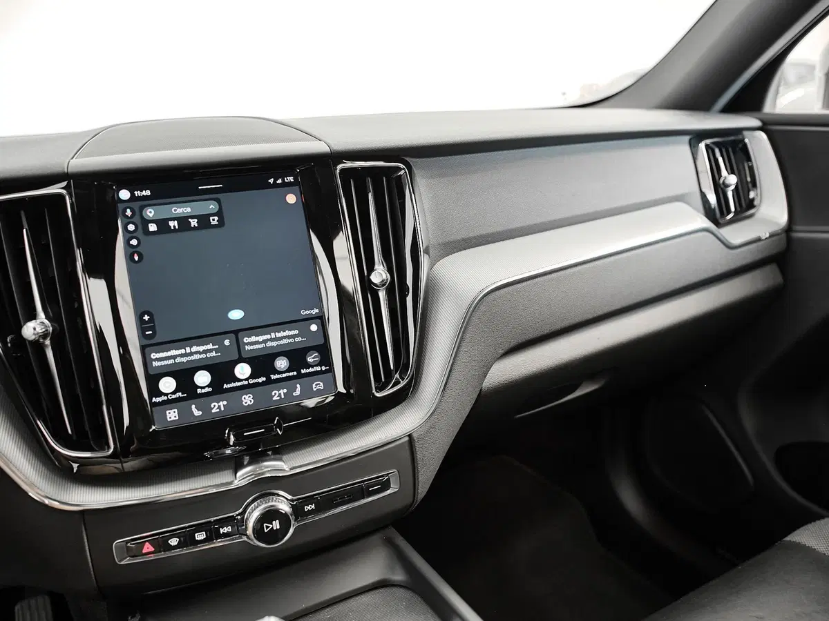 Volvo XC60 usata a Prato (11)