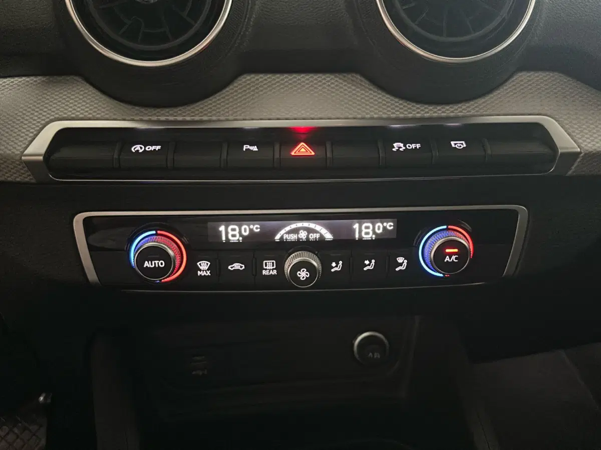 Audi Q2 usata a Napoli (14)