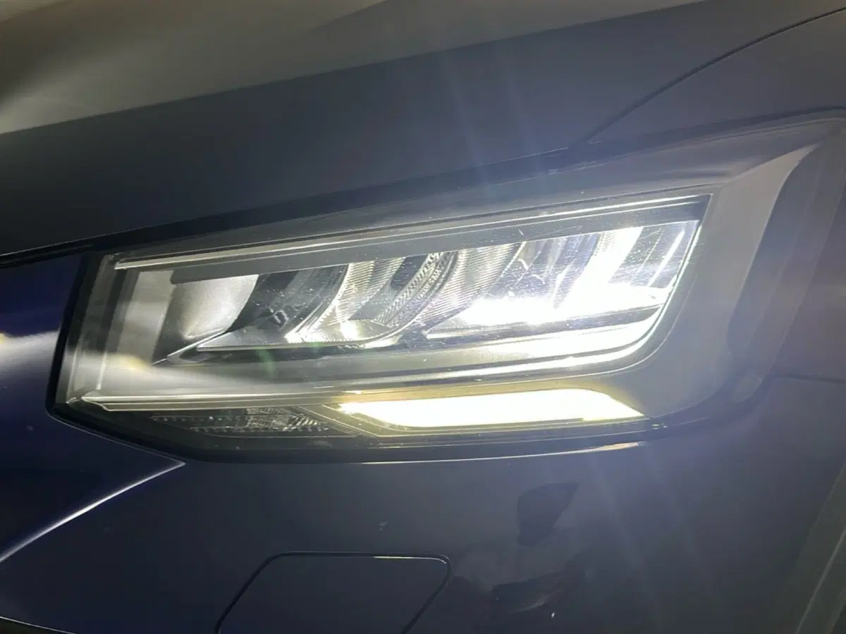 Audi Q2 usata a Napoli (18)
