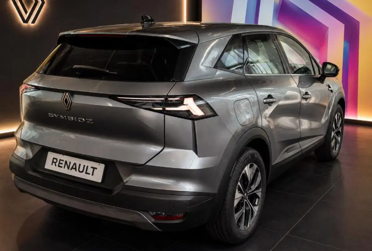 Renault Symbioz nuova a Rimini (3)