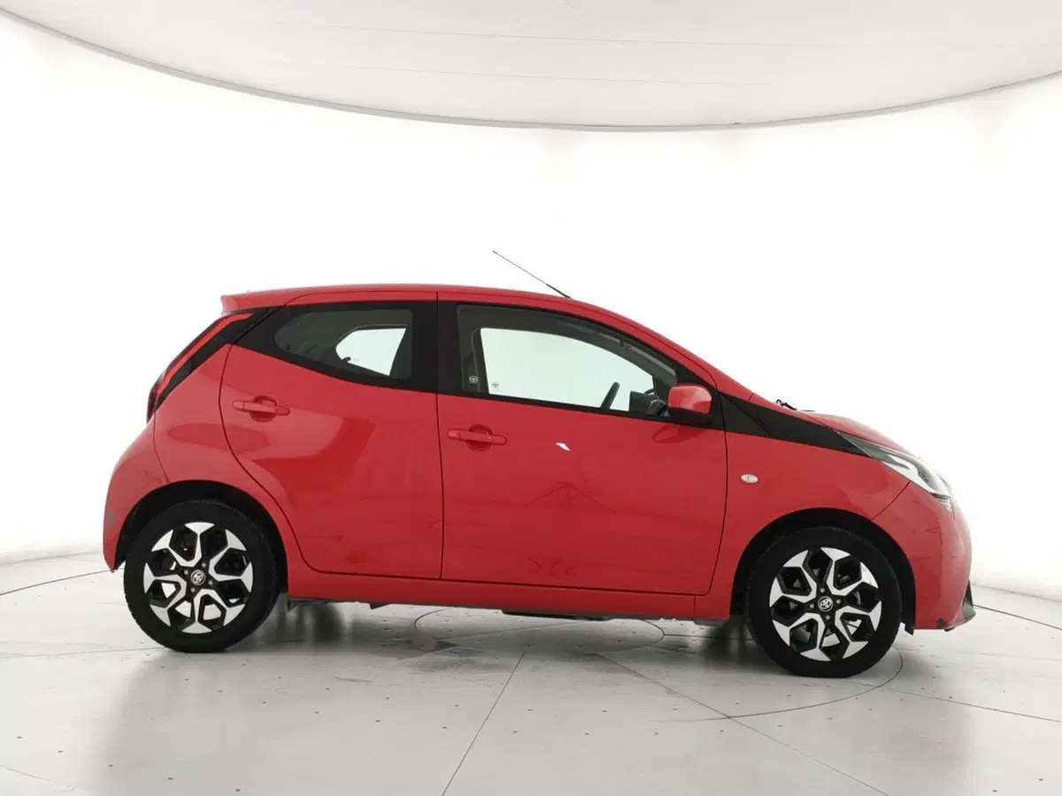 Toyota Aygo X usata a Napoli (3)