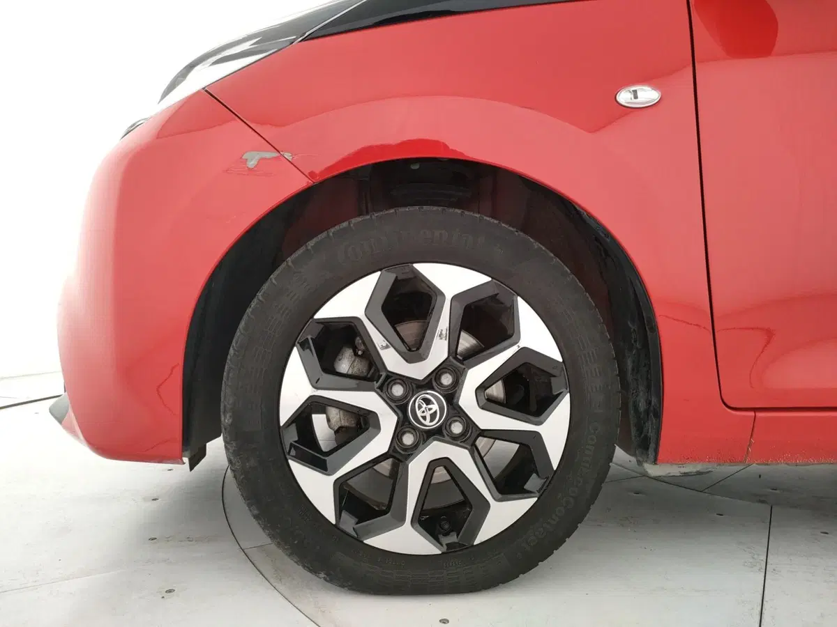 Toyota Aygo X usata a Napoli (5)