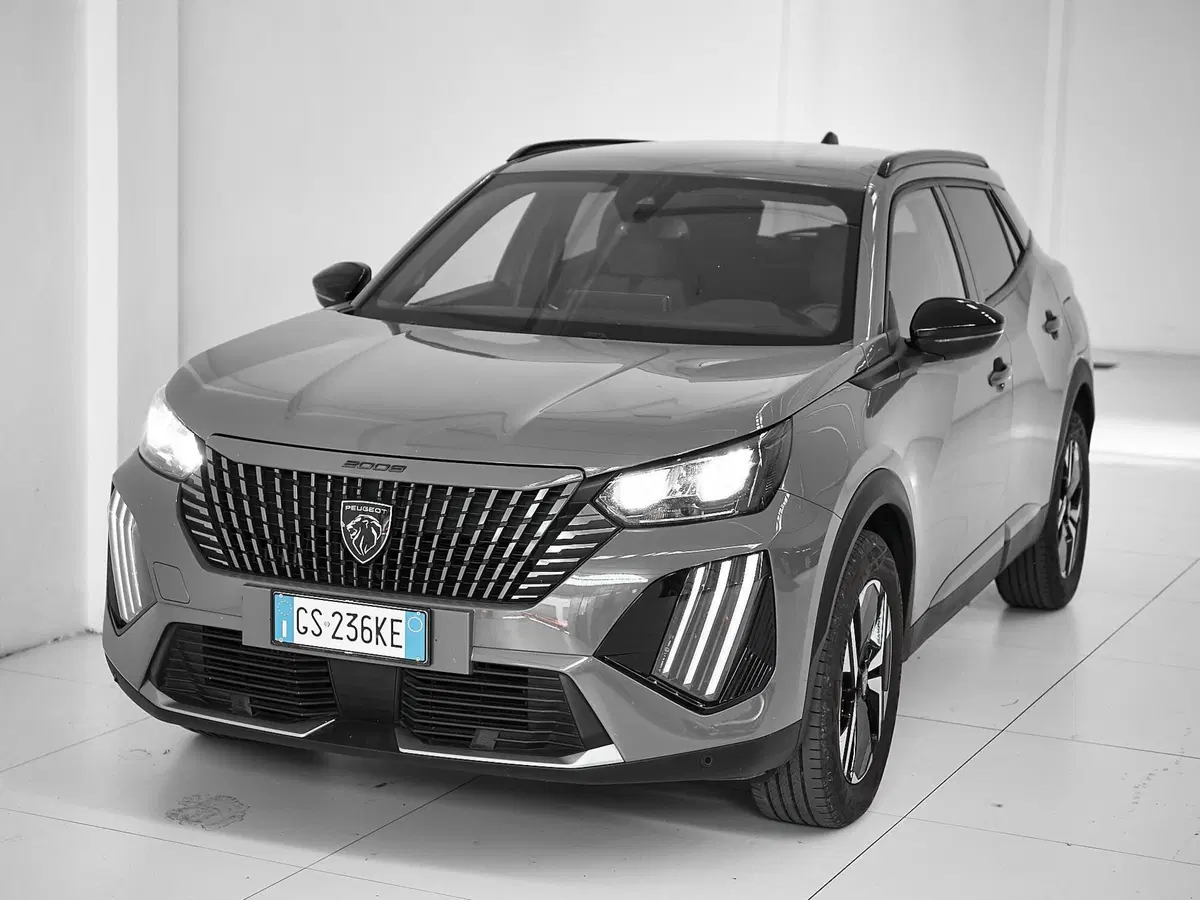 Peugeot 2008 usata a Prato (2)