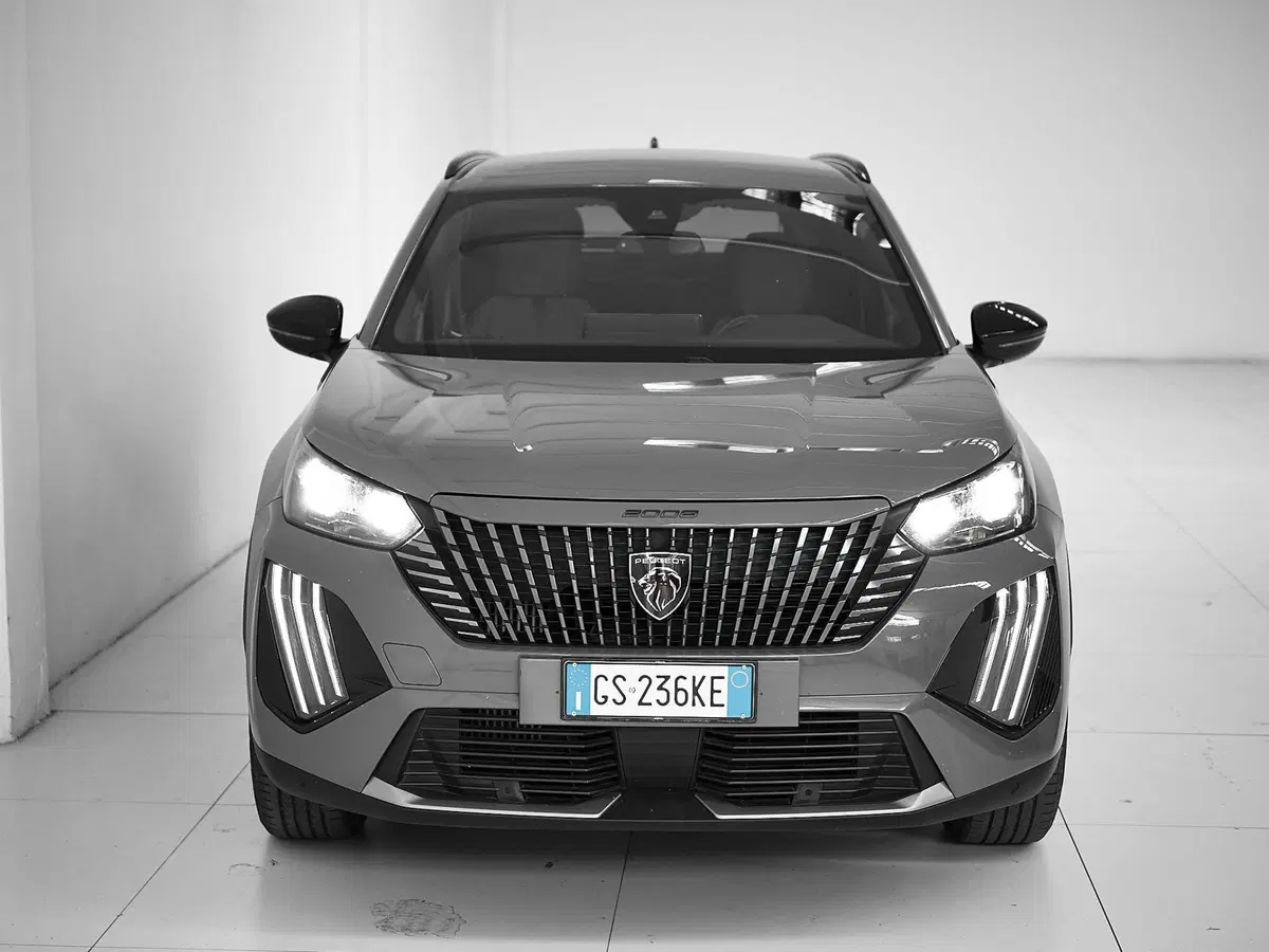 Peugeot 2008 usata a Prato (5)