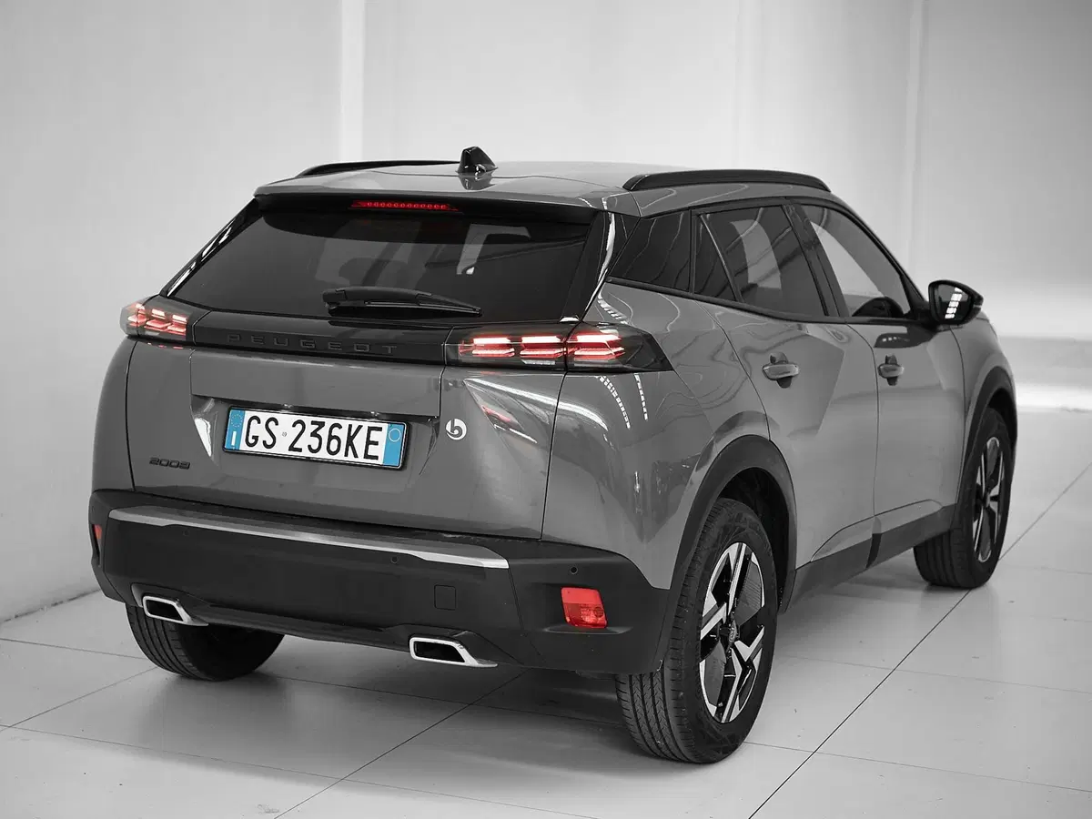 Peugeot 2008 usata a Prato (6)