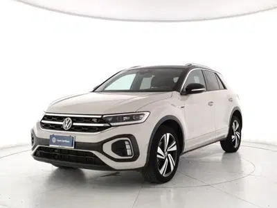 Volkswagen T-Roc 1.0 TSI R-Line del 2023 usata a Torre Annunziata