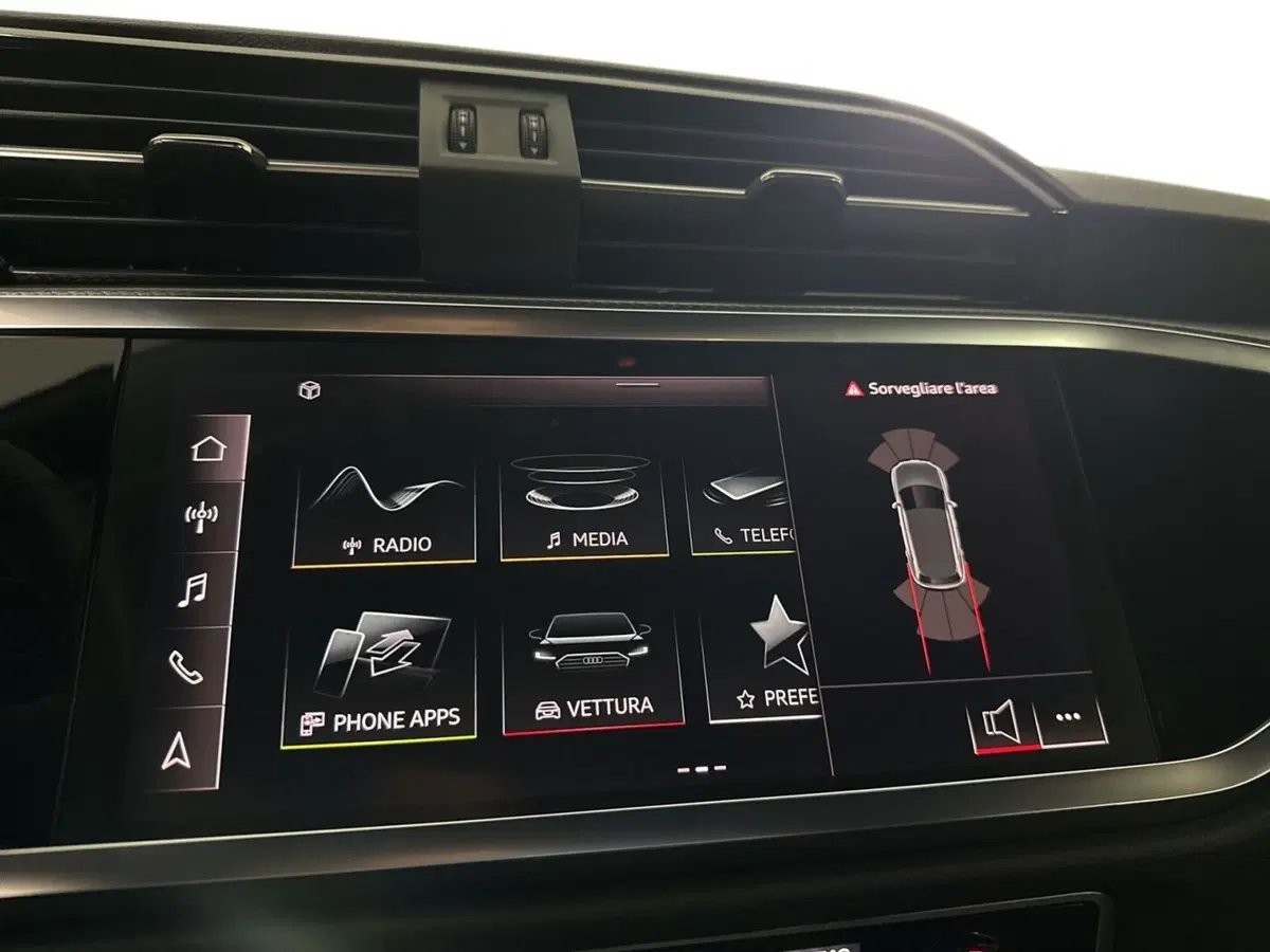 Audi Q3 Sportback usata a Napoli (14)