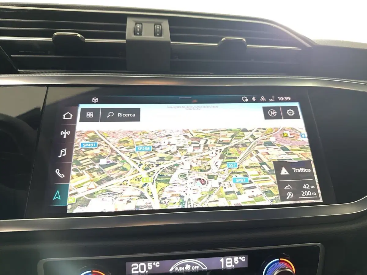 Audi Q3 Sportback usata a Napoli (15)