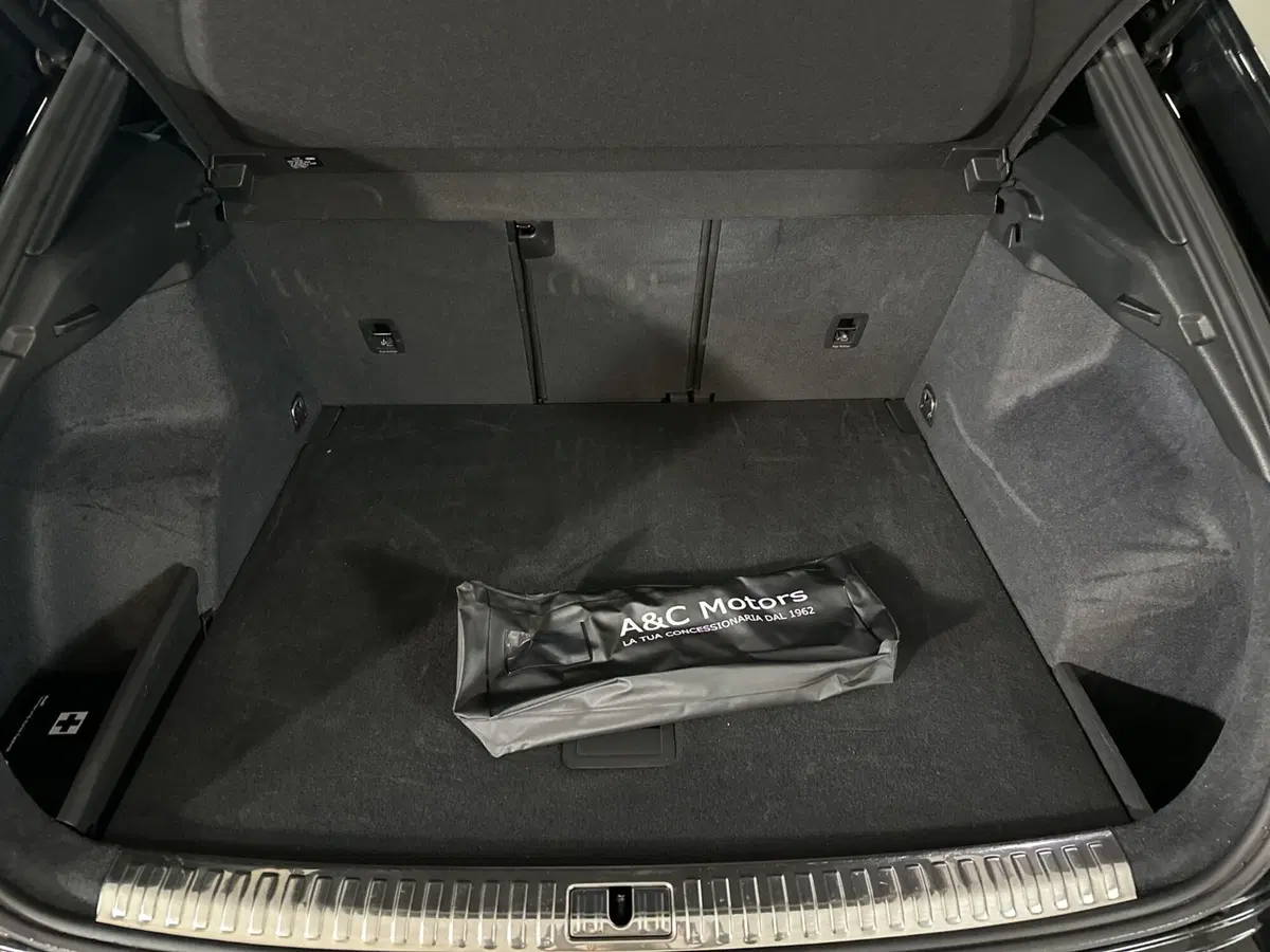 Audi Q3 Sportback usata a Napoli (19)