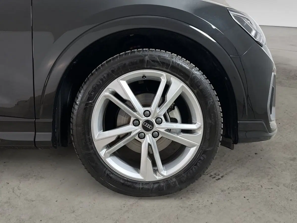 Audi Q3 Sportback usata a Napoli (20)