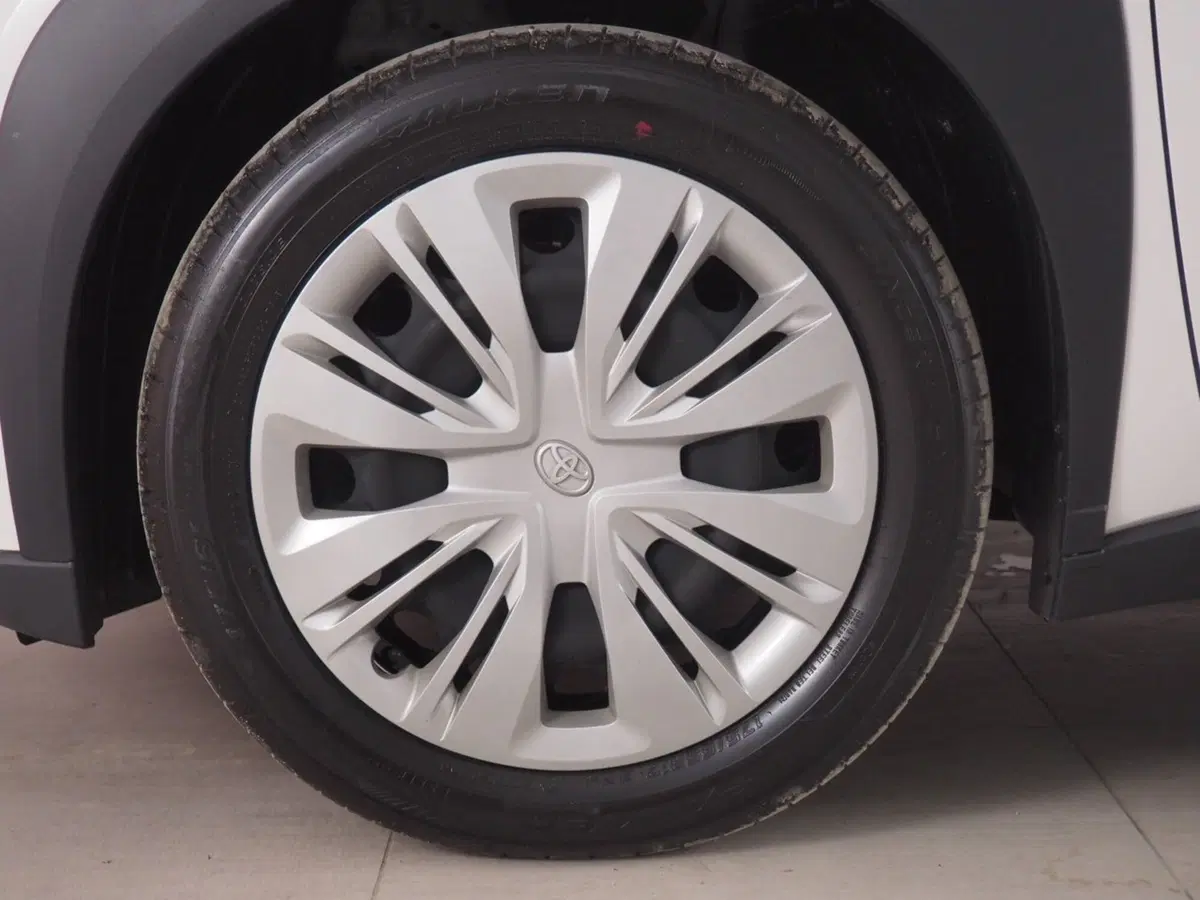 Toyota Aygo X usata a Palermo (14)