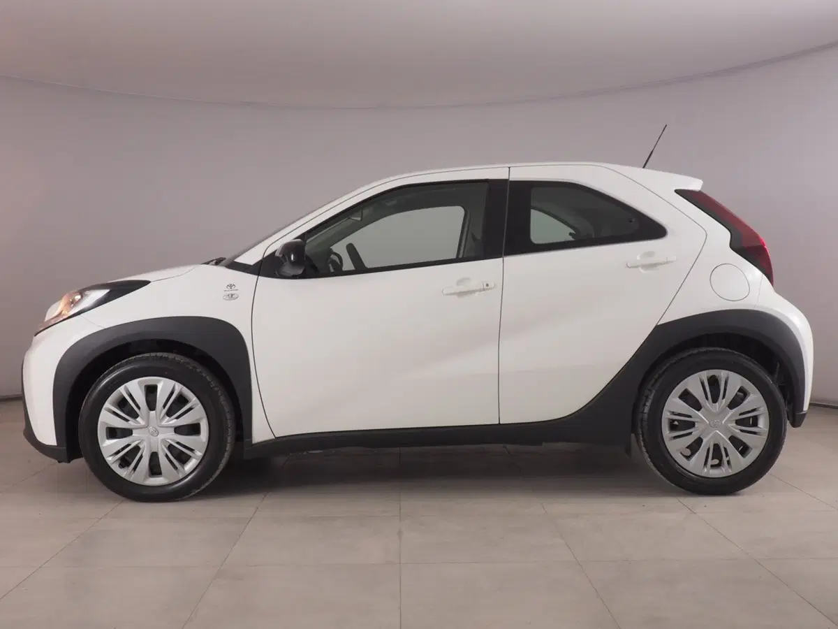 Toyota Aygo X usata a Palermo (16)