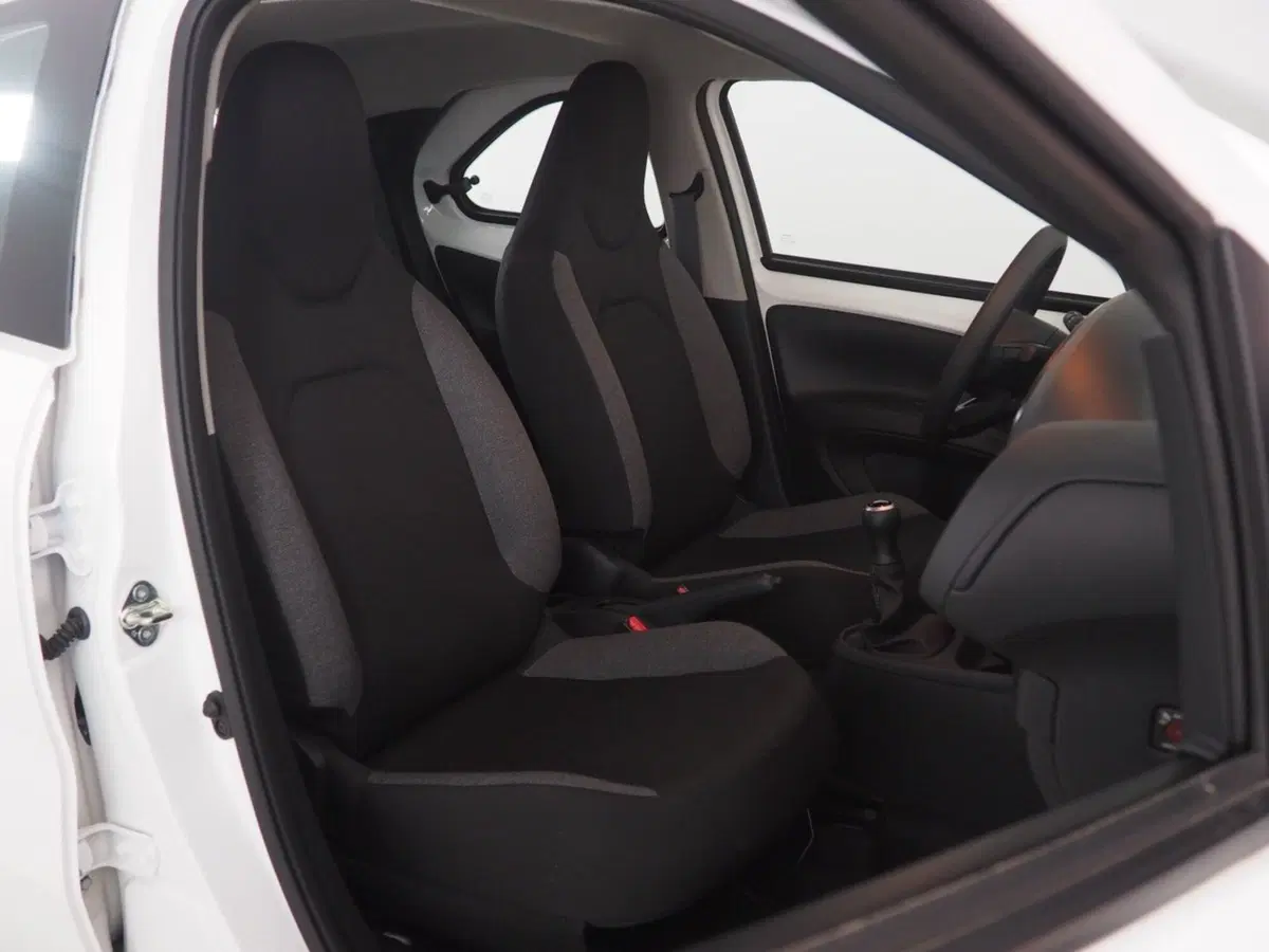 Toyota Aygo X usata a Palermo (6)