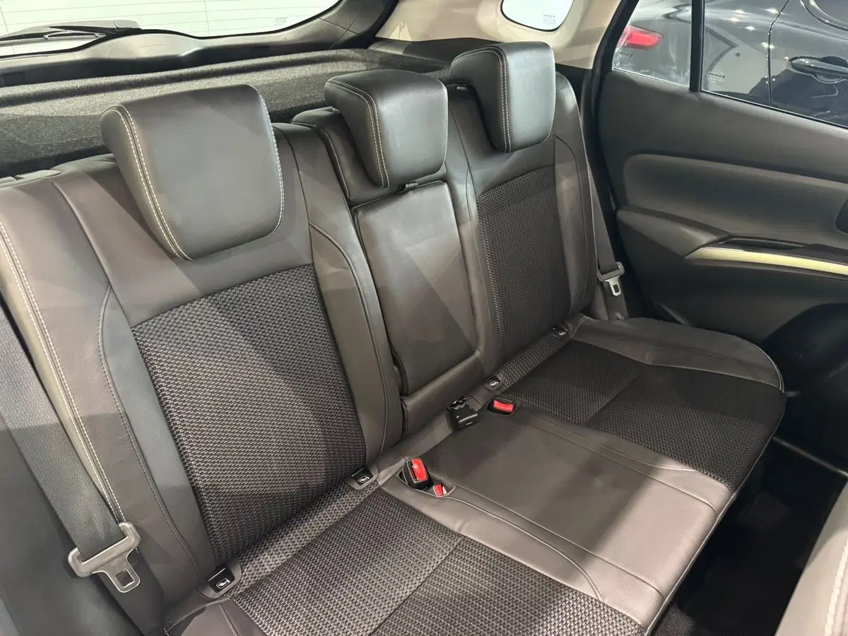 Suzuki S-Cross usata a Varese (13)