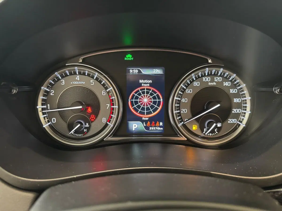 Suzuki S-Cross usata a Varese (8)