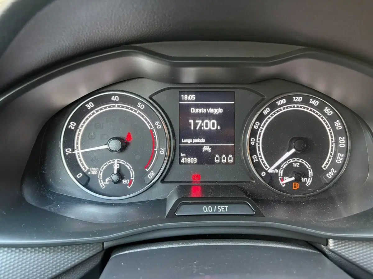 Skoda Kamiq usata a Ancona (12)