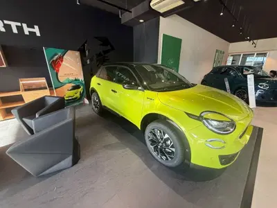 Fiat 600 1.2 hybrid Sport Edizione Milano Cortina 2026 145cv auto nuova a Ceccano