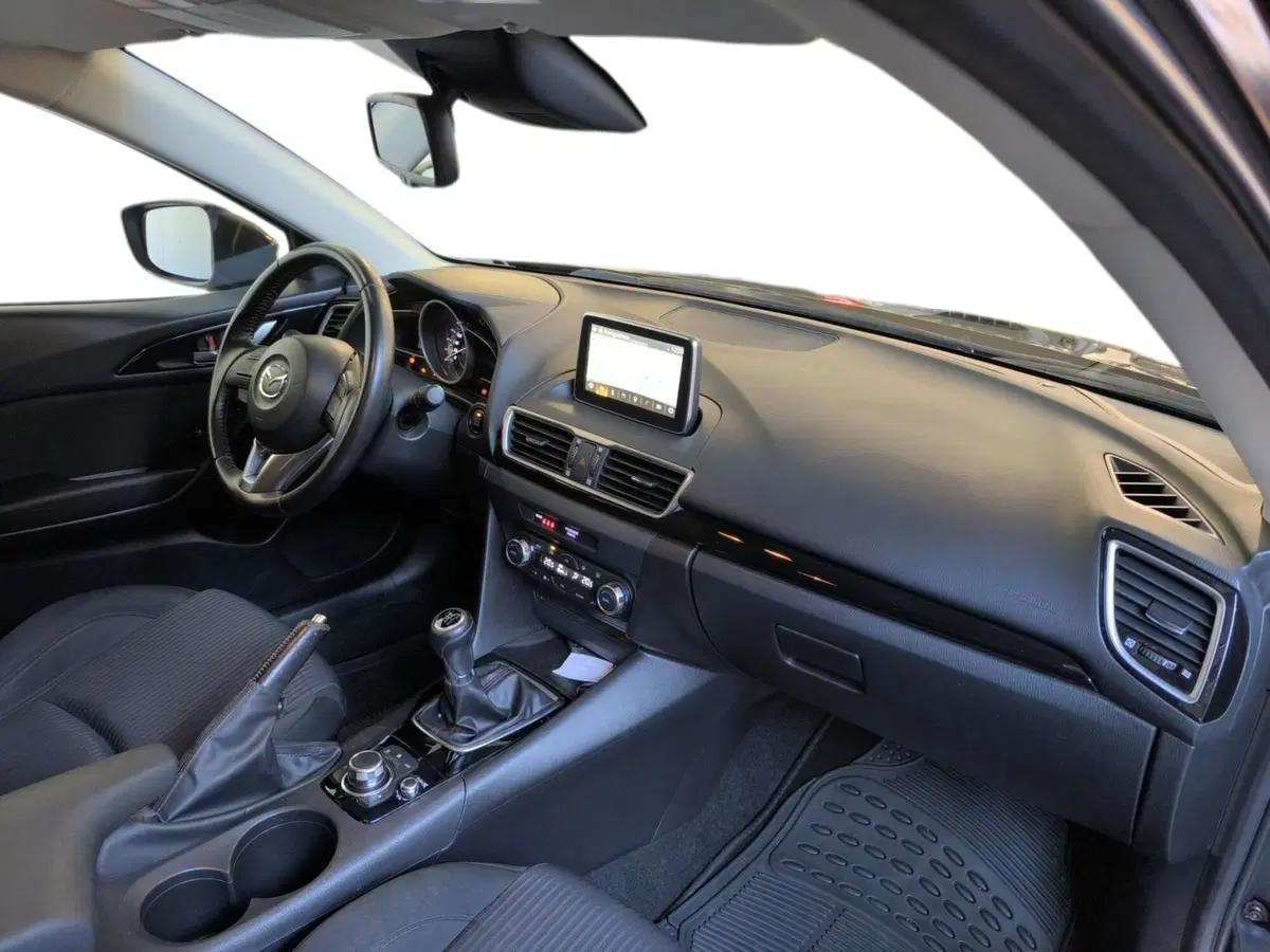Mazda Mazda3 usata a Udine (12)