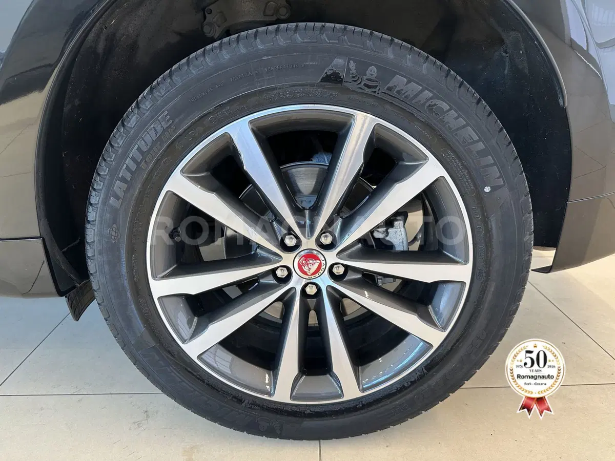 Jaguar F-Pace usata a Forlì-Cesena (9)