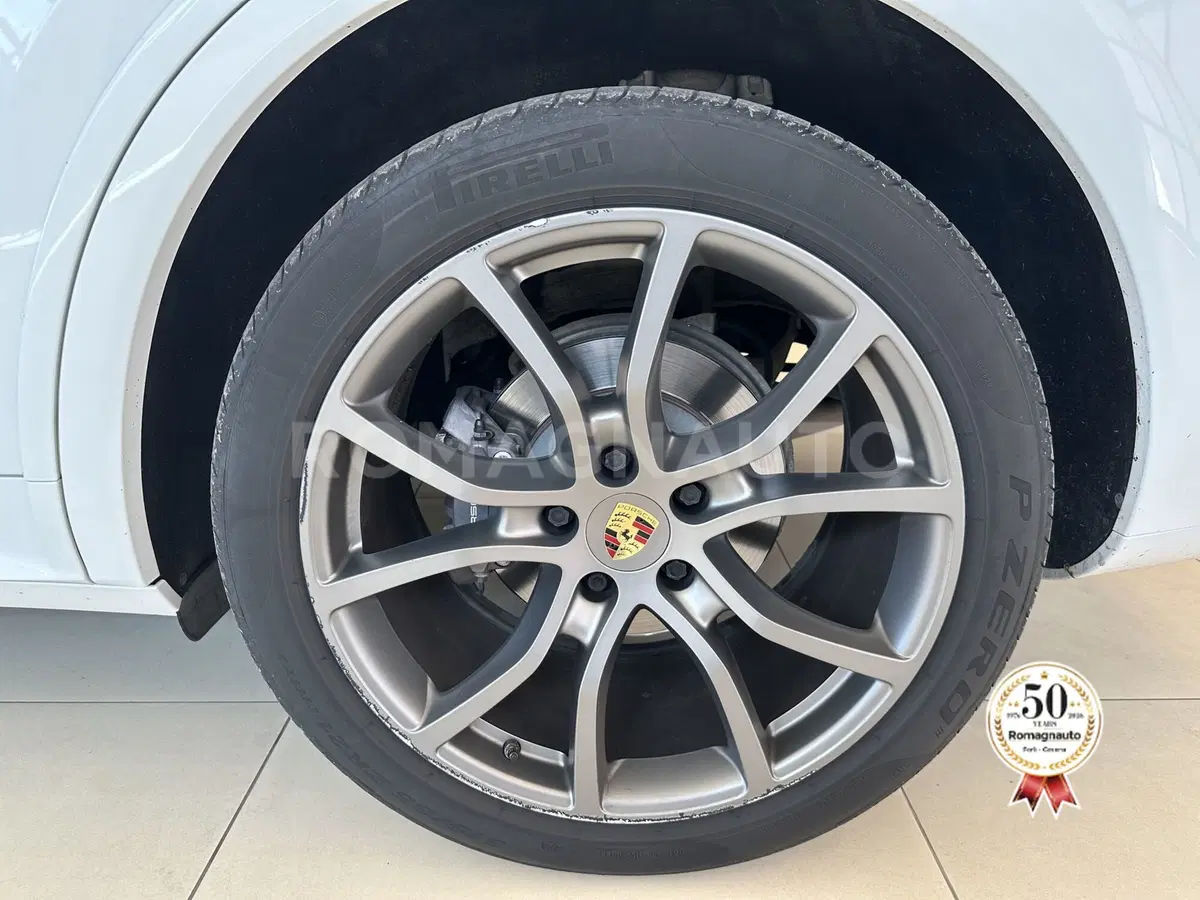Porsche Cayenne usata a Forlì-Cesena (9)