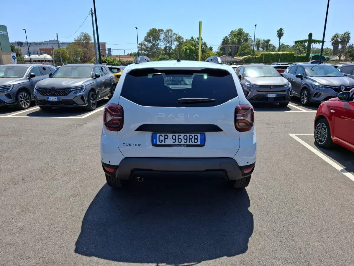 Dacia Duster usata a Latina (5)