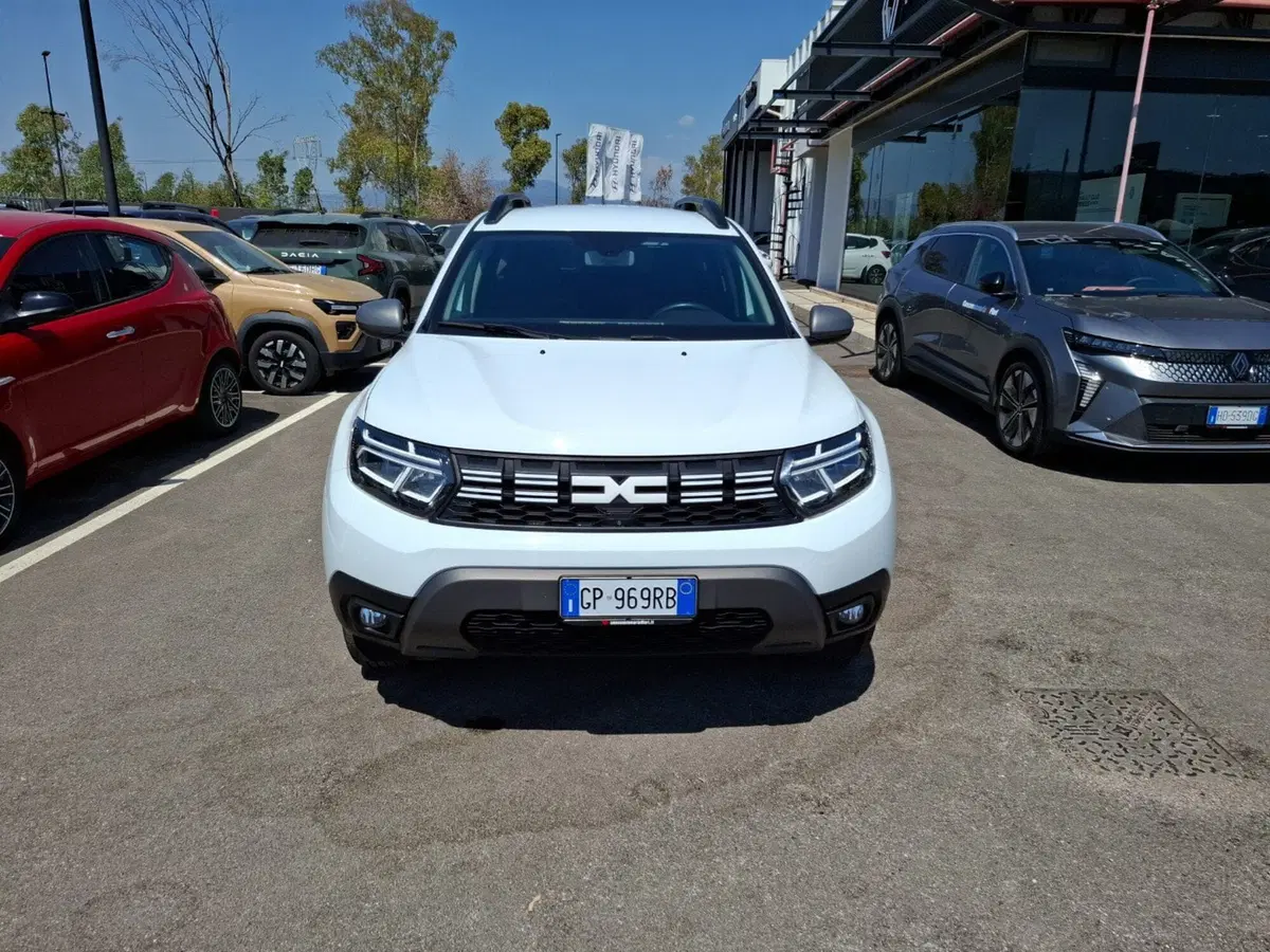 Dacia Duster usata a Latina (6)