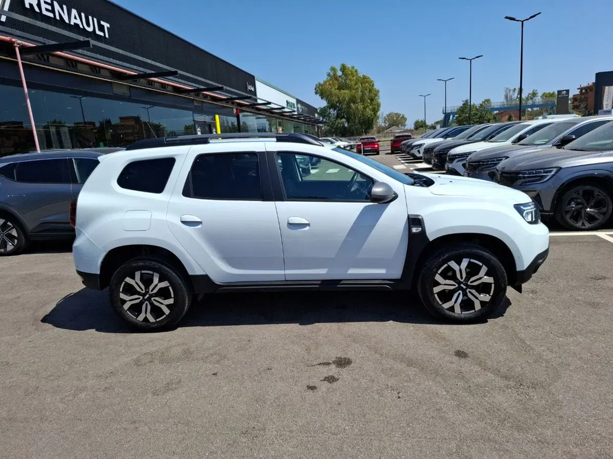 Dacia Duster usata a Latina (8)