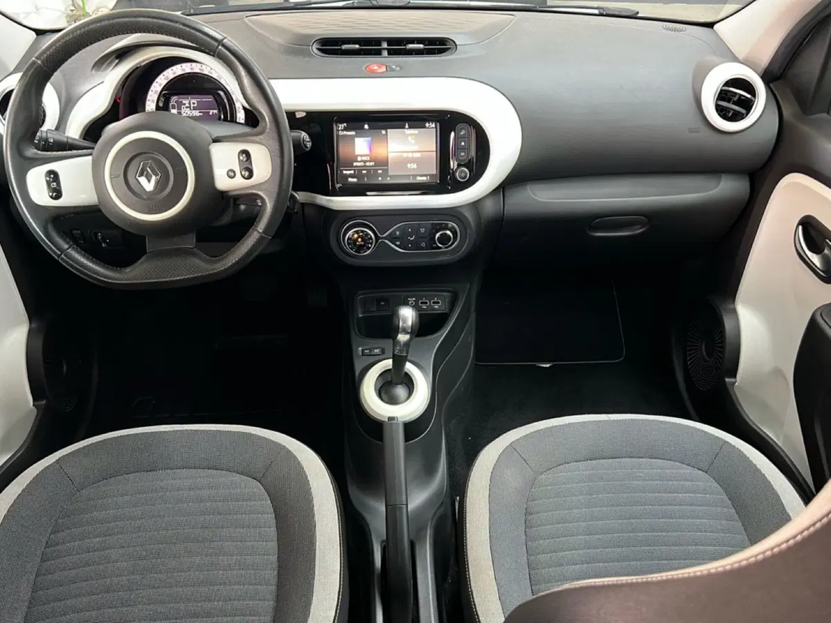 Renault Twingo usata a Roma (11)