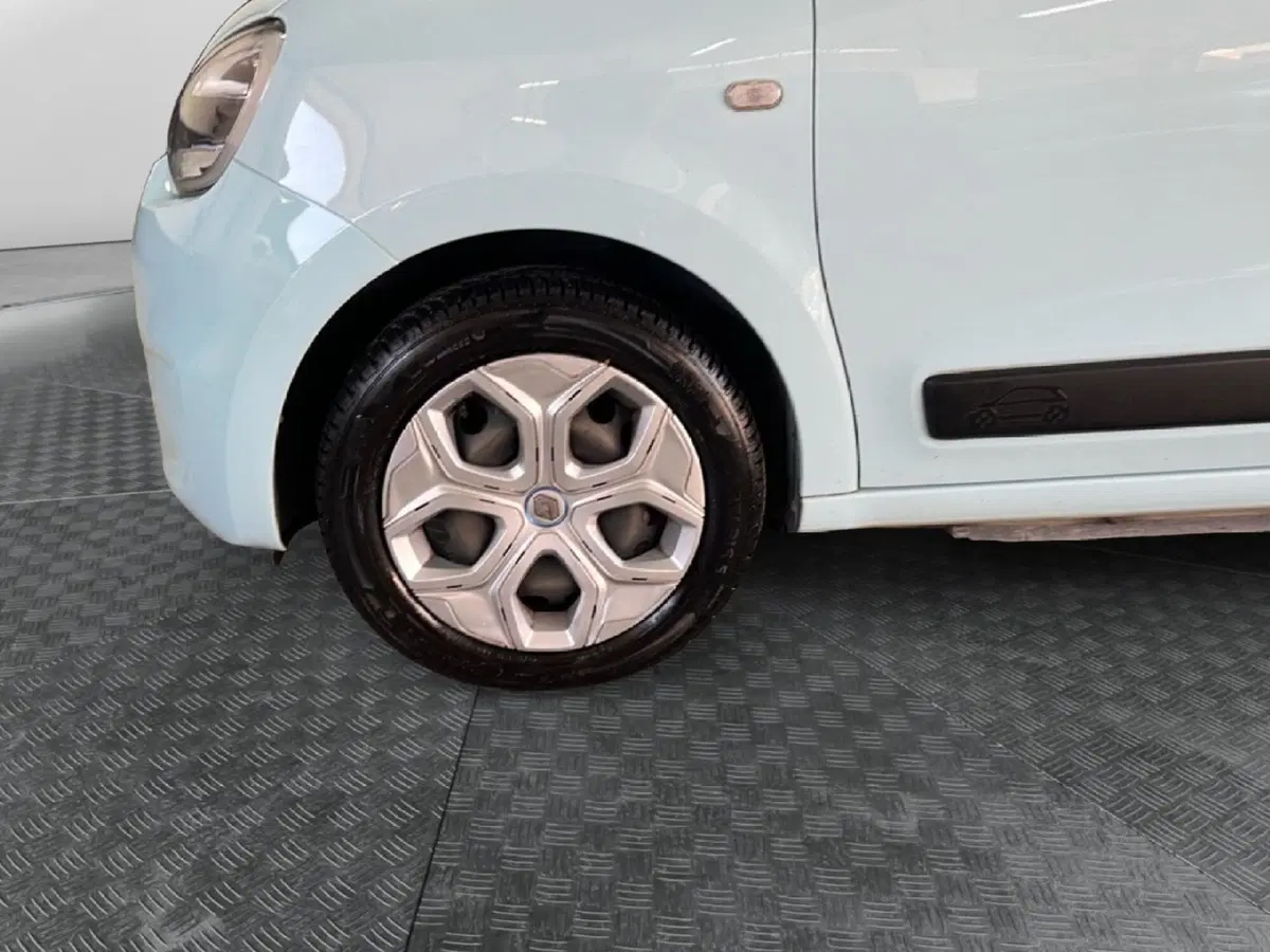 Renault Twingo usata a Roma (9)