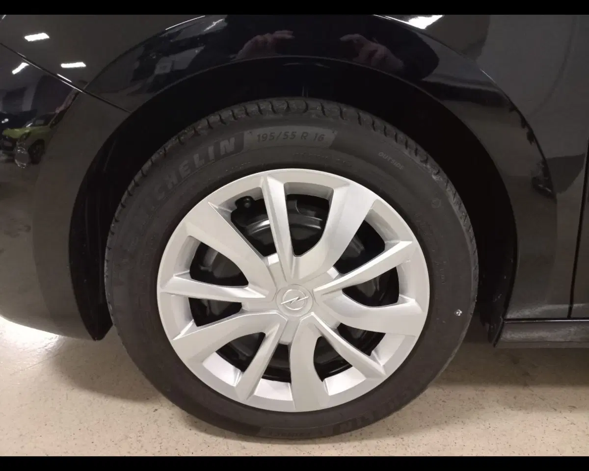 Opel Corsa nuova a Alessandria (12)