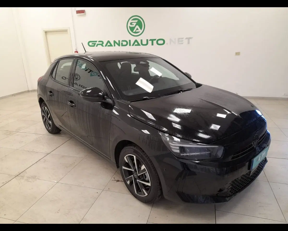 Opel Corsa nuova a Alessandria (7)