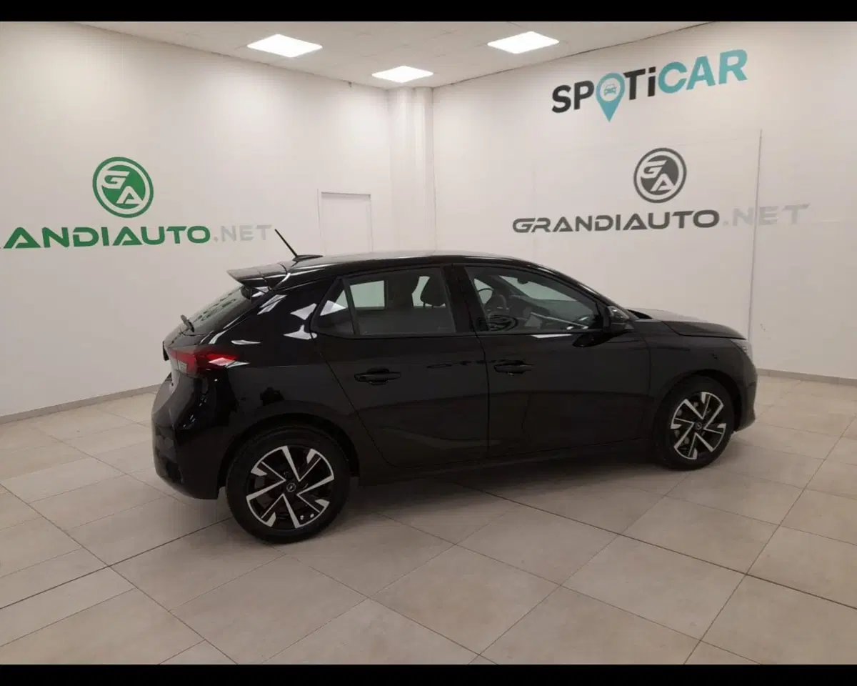 Opel Corsa nuova a Alessandria (7)