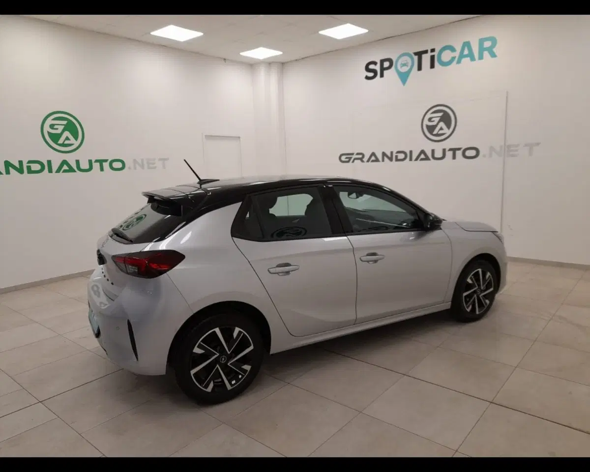Opel Corsa nuova a Alessandria (6)