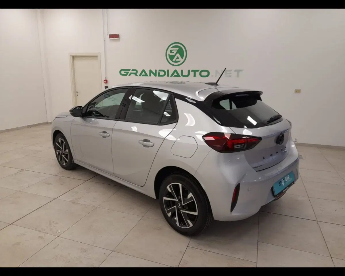Opel Corsa nuova a Alessandria (4)